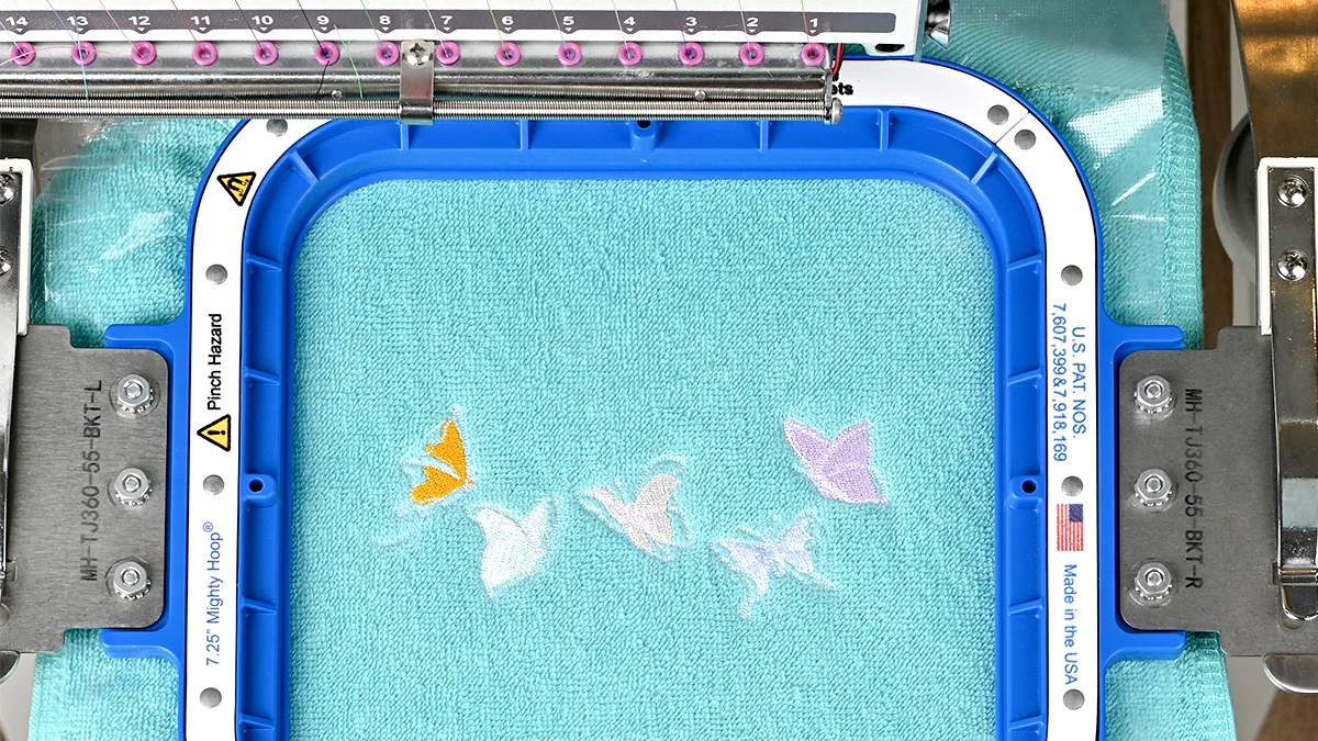 Using embroidery hoop